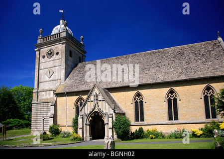 San Lorenzo la chiesa Parrocchiale Bourton sull'acqua village Gloucestershire Cotswolds REGNO UNITO Foto Stock