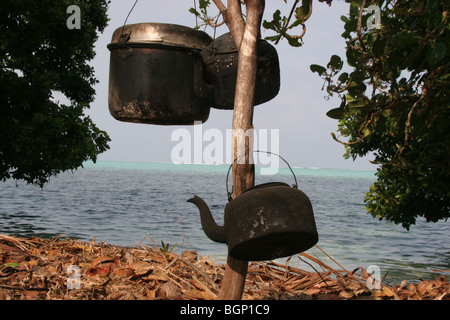 Vivere accanto all'oceano, Puil Isola Carteret Atoll, Papua Nuova Guinea, Domenica, Dicembre 10, 2006. Foto Stock