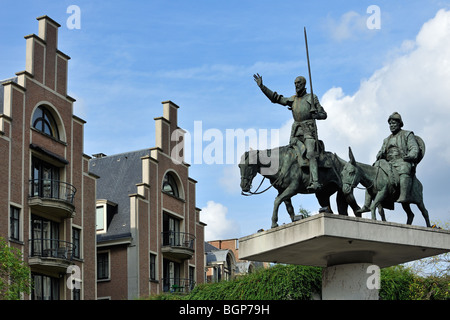 Statua di spagnolo Don Chisciotte della Mancia e Sancho Panza presso il posto d'Espagne, Bruxelles, Belgio Foto Stock