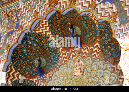 Dettaglio del peacock gate, all'interno del palazzo di città a Jaipur, India. Foto Stock