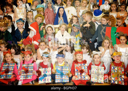 I bambini della natività di giocare Foto Stock