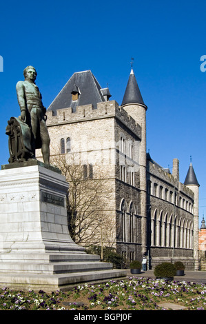 Statua di Lieven Bauwens e Devil Gerard's Castle a Gand, Belgio Foto Stock