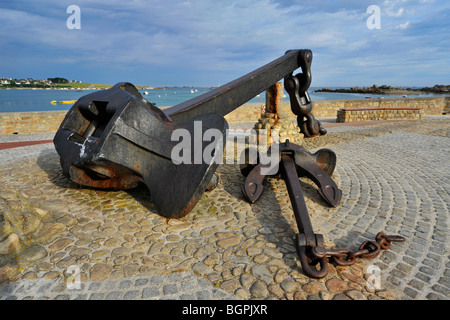 Ancoraggio della Amoco Cadiz petroliera naufragata nel marzo 1978 a Portsall, Bretagna Francia Foto Stock