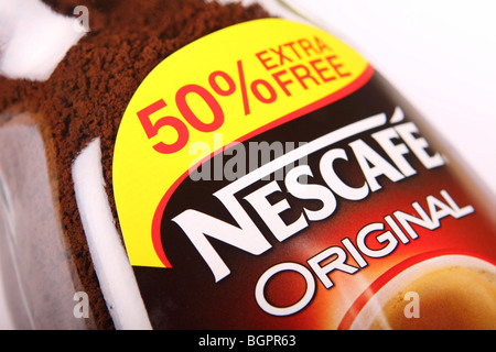 Nescafe caffè originale vasetto con 50% extra free marketing promozione etichetta di caffè solubile granulare Foto Stock