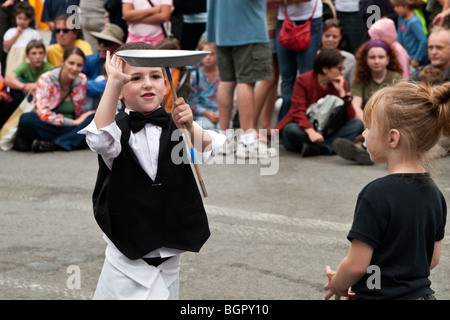 Toronto Buskerfest, australiano esecutori di bambini Foto Stock