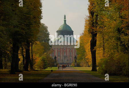 Neues Palais nel Parco Sanssouci in autunno, Potsdam, Germania Foto Stock