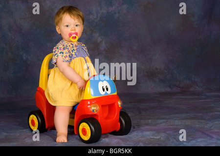 A quattordici mesi Baby girl Foto Stock