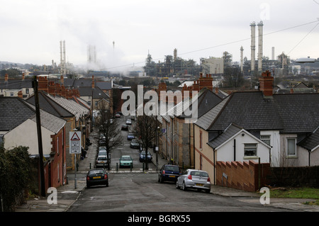 Dow Corning global Chemical company stabilimento di Barry South Glamorgan Wales UK visto da Kenilworth Road nella zona Cadexton Foto Stock