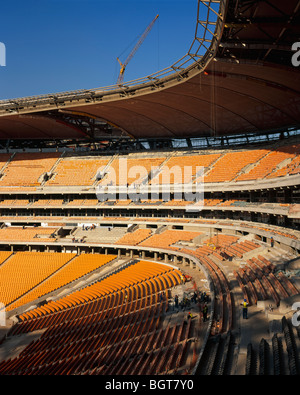 Soccer City, fnb stadium venue per la finale della Coppa del Mondo FIFA 2010. ancora in costruzione aprile 2009. Foto Stock