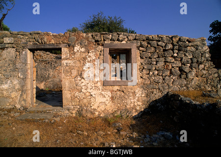 Grecia, Isole Ionie, Cefalonia, villaggio abbandonato di Dihalia Foto Stock