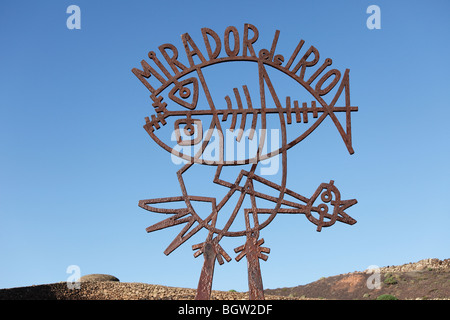 Illustrazione di ferro Mirador del Rio da César Manrique, Lanzarote, Isole Canarie, Spagna, Europa Foto Stock