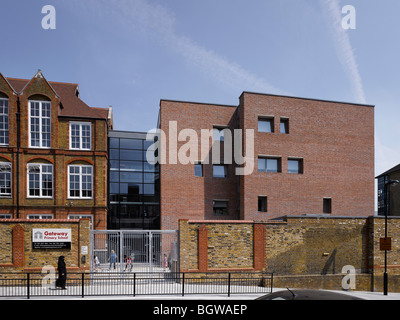 Scuola di gateway, LONDRA, REGNO UNITO, SHEPHEARD EPSTEIN HUNTER Foto Stock