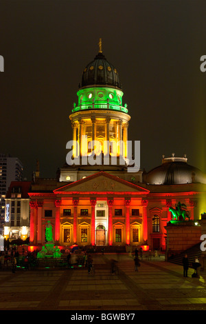 Deutscher Dom (cattedrale tedesca), Gendarme il mercato, Berlino, durante la festa delle luci, 2009. Foto Stock