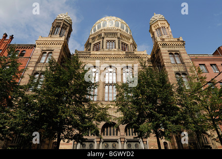 Berlino. Germania. La nuova Sinagoga Neue Synagogue sulla Oranienburger Strasse. Foto Stock