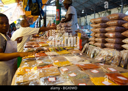 Il Mercado Central nel quartiere di Baixa, spezie, Maputo, Mozambico Foto Stock