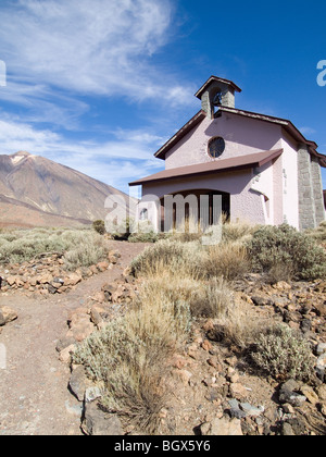 Un piccolo eremo la Ermita de las Nieves nel Las Canadas del Parco Nazionale del Teide Tenerife Foto Stock