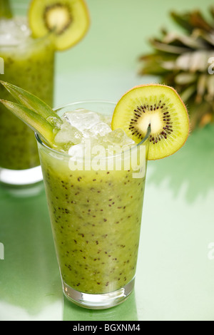Frullato di kiwi Foto Stock