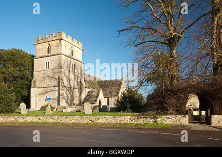 San Giovanni Battista nel Wiltshire villaggio di Latton vicino a Cricklade, Regno Unito Foto Stock