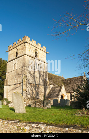 San Giovanni Battista nel Wiltshire villaggio di Latton vicino a Cricklade, Regno Unito Foto Stock