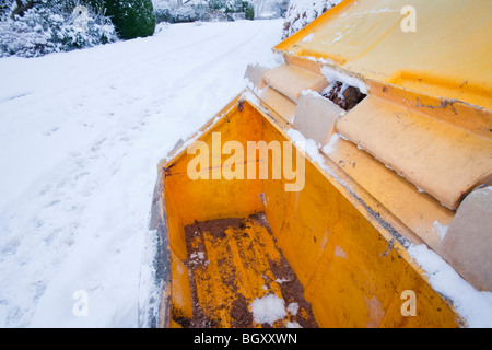 Un sale di vuoto bin su Damson Dene Park a Ambleside, Cumbria, Regno Unito. Foto Stock