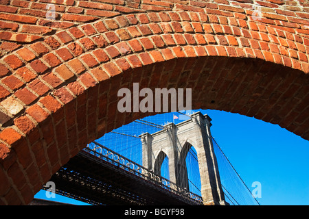 Archway e ponte Foto Stock