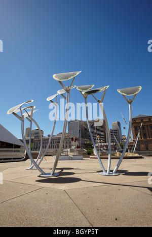 Pannello solare 'Mallee albero " sculture presso il Festival Center, Adelaide, SA, Australia Foto Stock