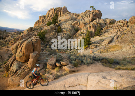 Mountain bike sui Hartman rocce Recreation Area sentieri, Gunnison, Colorado. (Modello rilasciato) Foto Stock