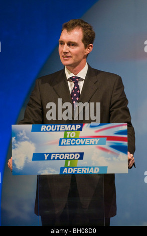 David Davies MP per Monmouth parlando a Welsh congresso del Partito Conservatore di Cardiff South Wales UK Foto Stock