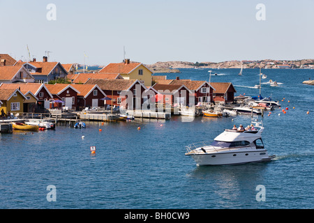 Fiskebackskil un piccolo villaggio di pescatori in Bohuslan Svezia Foto Stock