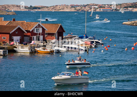 Fiskebackskil un piccolo villaggio di pescatori in Bohuslan Svezia Foto Stock