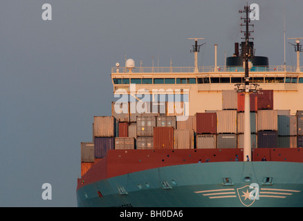 Un post-Panamax nave portacontainer da Maersk Line. Foto Stock