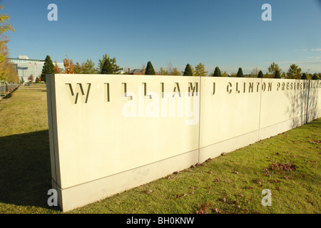 Little Rock, AR, Arkansas, William Jefferson Clinton Presidential Library and Museum, segno di ingresso Foto Stock