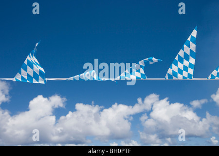 Bandiere bavarese nella parte anteriore del cielo blu, il Pacifico del Sud e Oceania Foto Stock