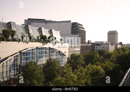 Berlin Kurfuerstendamm Kudamm Karstadt Foto Stock