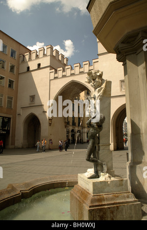 Karlstor Karlsplatz Monaco di Baviera, Germania, Europa Foto Stock