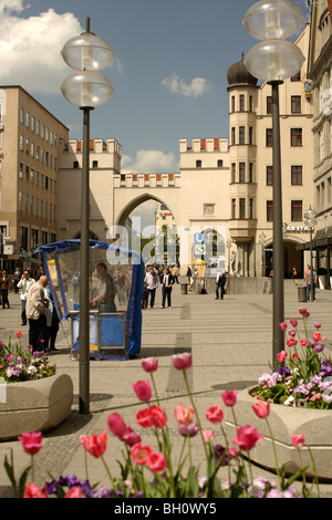 Karlstor Karlsplatz Monaco di Baviera, Germania, Europa Foto Stock