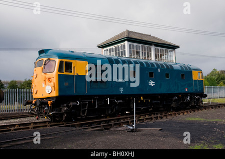 Tipo brcw 2 diesel locomotiva elettrica, classe 26, numero 26007, a Barrow hill roundhouse vicino a Chesterfield Foto Stock