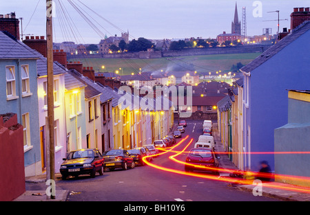 Case nel Bogside, Derry, Co. Londonderry, Irlanda del Nord e Gran Bretagna, Europa. Il massacro di Bogside, Bloody Sunday, era un Foto Stock