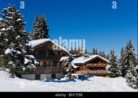 Tipico chalet a Courchevel 1850, Tre Valli, Tarentaise, Savoie, Francia Foto Stock