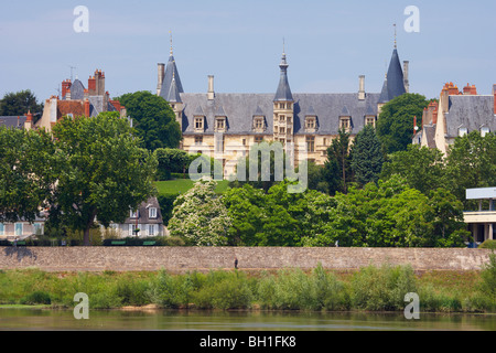 Palazzo Ducale, il modo di San Giacomo, Chemins de Saint Jacques, Via Lemovicensis, Dept. Nièvre, Borgogna, in Francia, in Europa Foto Stock