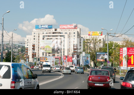 La strada principale e 60 in Brasov Romania Europa orientale Foto Stock