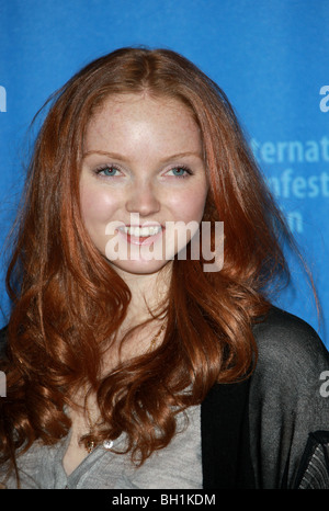 LILY COLE ATTRICE IL GRAND HYATT POTSDAMER PLATZ BERLINO GERMANIA 08/02/2009 Foto Stock