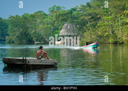 Rio Dulce, lago Izabal, Guatemala, America centrale. Foto Stock