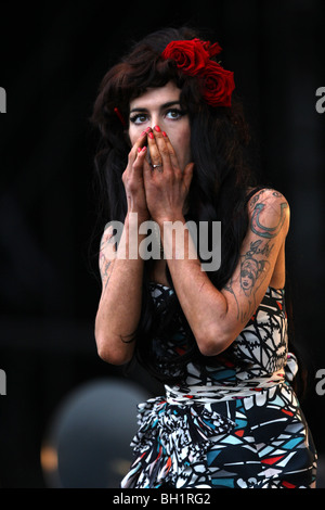 AMY WINEHOUSE AL V FESTIVAL Chelmsford Essex Agosto 2008 Foto Stock