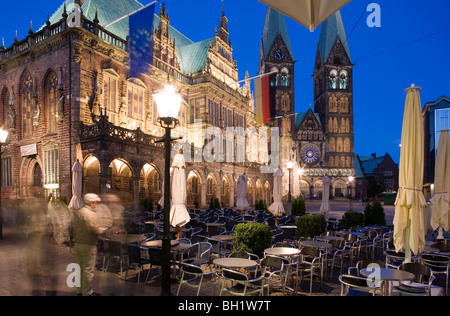 La piazza del mercato di Brema con vista del municipio e la Cattedrale di Brema e Cattedrale di St. Petri, [La città è stata accettata come Wo Foto Stock