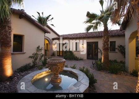 Palm Springs fontana nel cortile Foto Stock