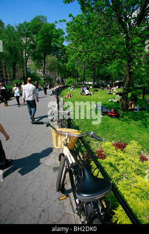 Il Madison Square è formata dalla intersezione della Quinta Avenue e Broadway in 23rd Street a New York City Foto Stock