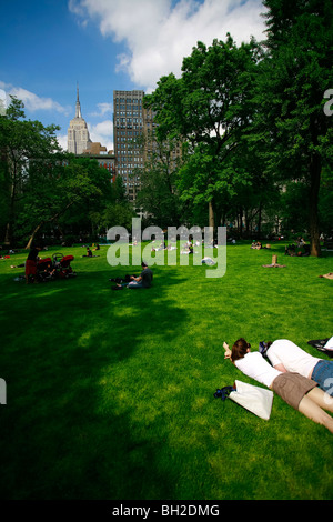 Il Madison Square è formata dalla intersezione della Quinta Avenue e Broadway in 23rd Street a New York City Foto Stock