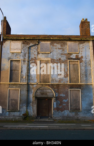 Casa abbandonata Everton Road Liverpool England Regno Unito Europa Foto Stock