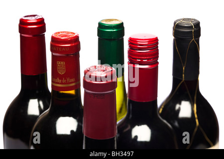 Gruppo di bottiglie di vino rosso Foto Stock